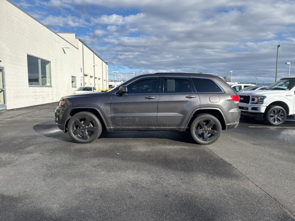 Used 2015 Jeep Grand Cherokee Laredo 4x4 SUV