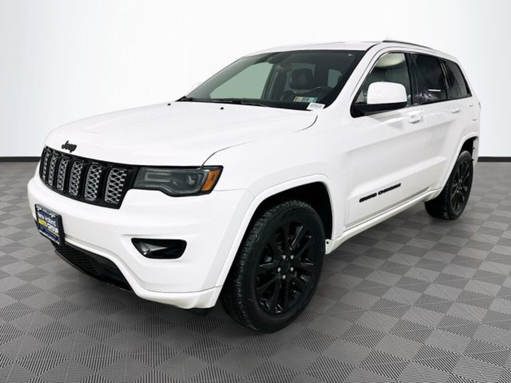 Used 2021 Jeep Grand Cherokee Laredo SUV