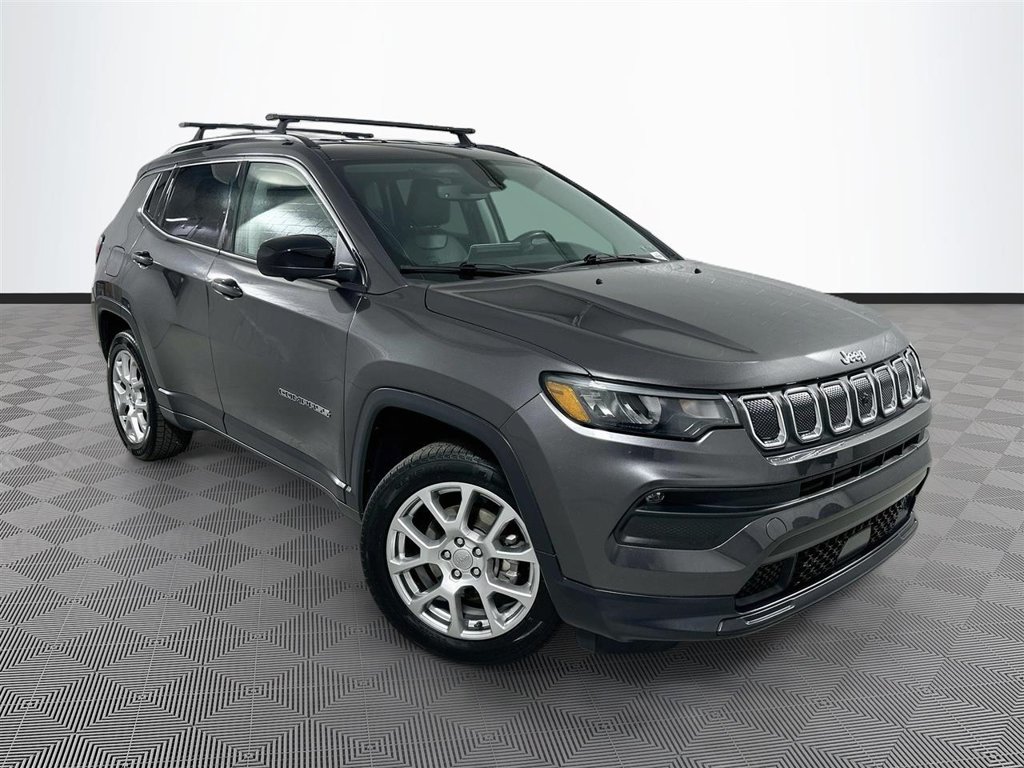 2022 Jeep Compass Latitude Lux SUV