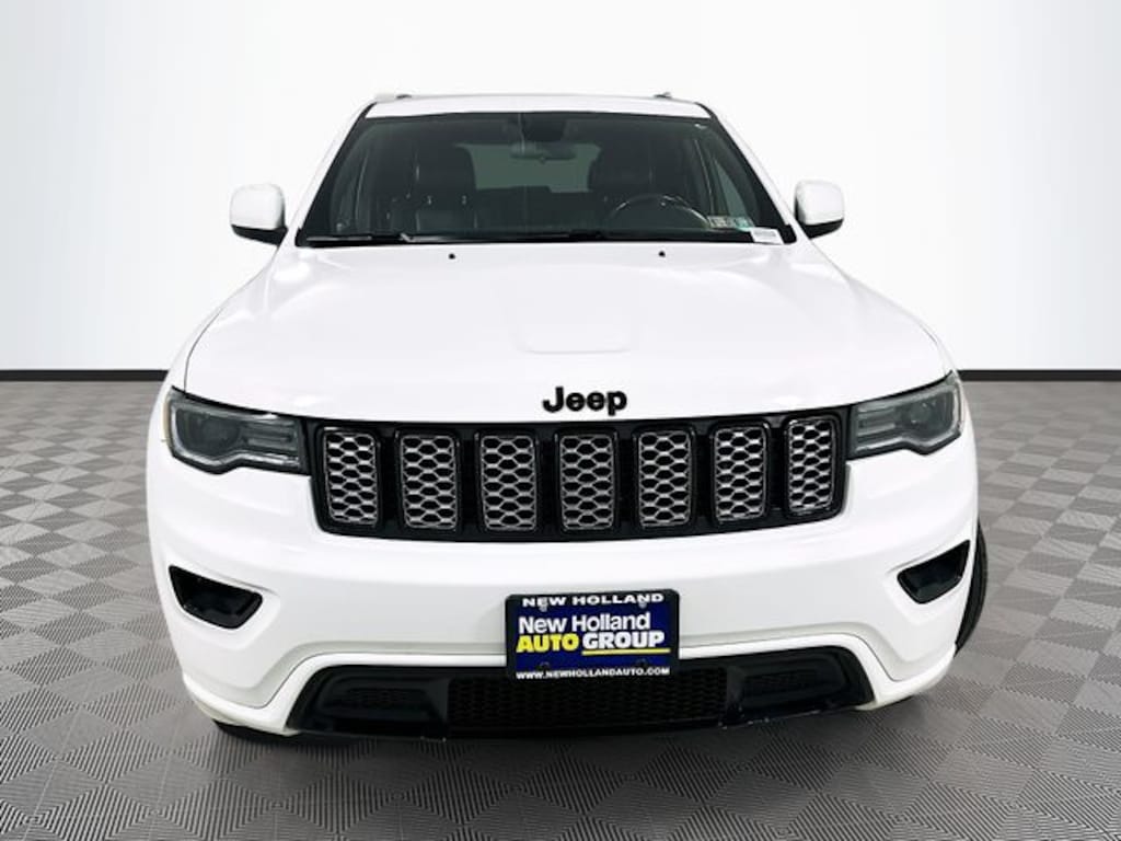 Used 2021 Jeep Grand Cherokee Laredo SUV