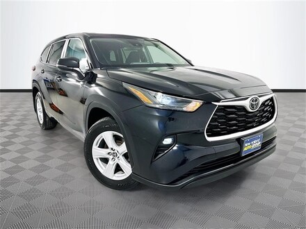 2023 Toyota Highlander LE SUV