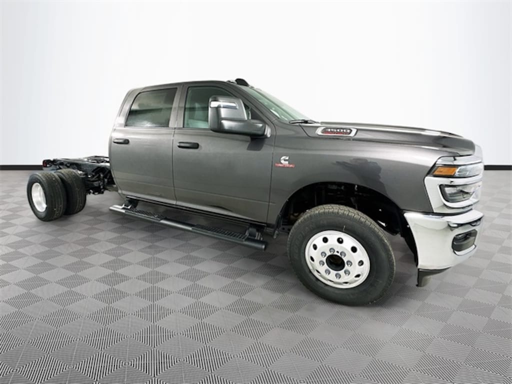 New 2026 Ram 3500 Chassis Cab Tradesman/Big Horn Truck Crew Cab