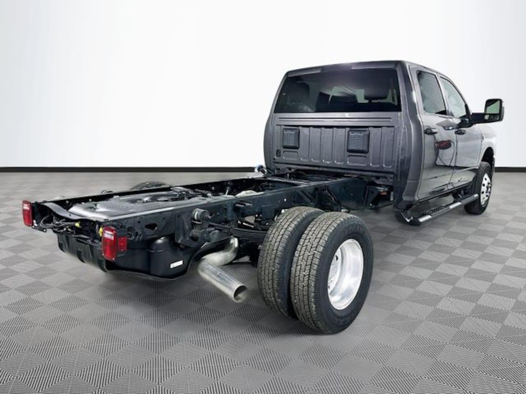 New 2026 Ram 3500 Chassis Cab Tradesman/Big Horn Truck Crew Cab