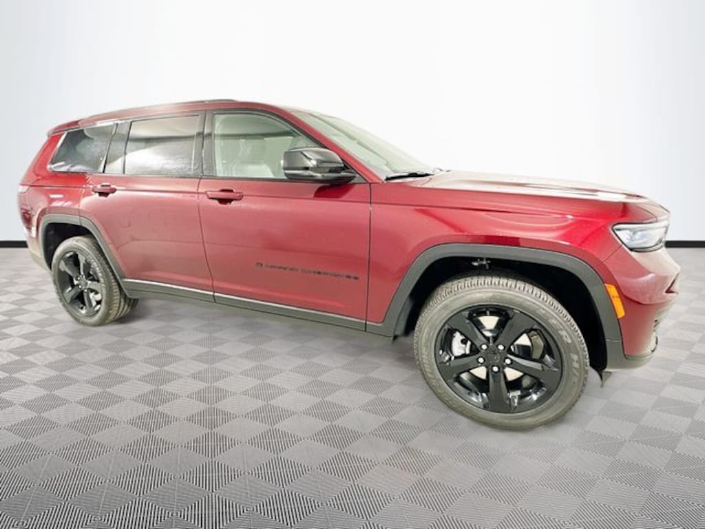 New 2025 Jeep Grand Cherokee L Laredo SUV