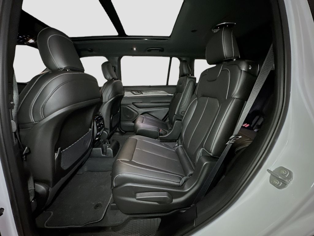 2025 Jeep Grand Cherokee L Limited - Photo 15