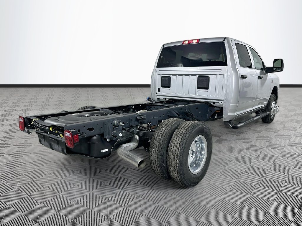 New 2026 Ram 3500 Chassis Cab Tradesman/Big Horn Truck Crew Cab