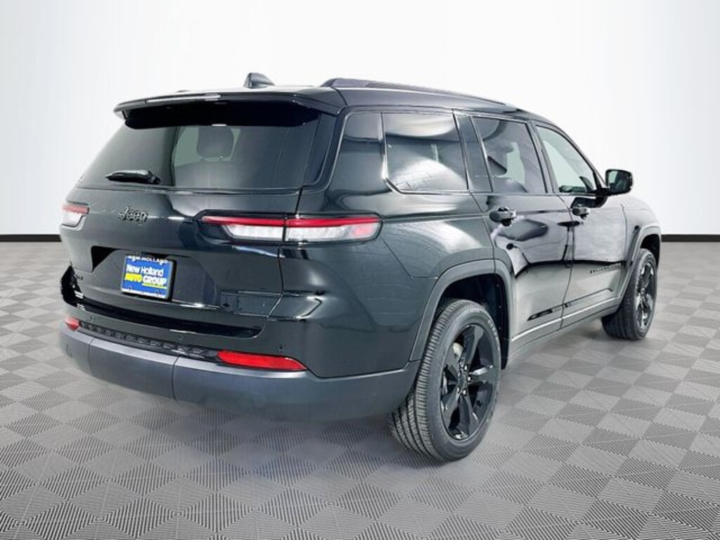New 2025 Jeep Grand Cherokee L Laredo SUV