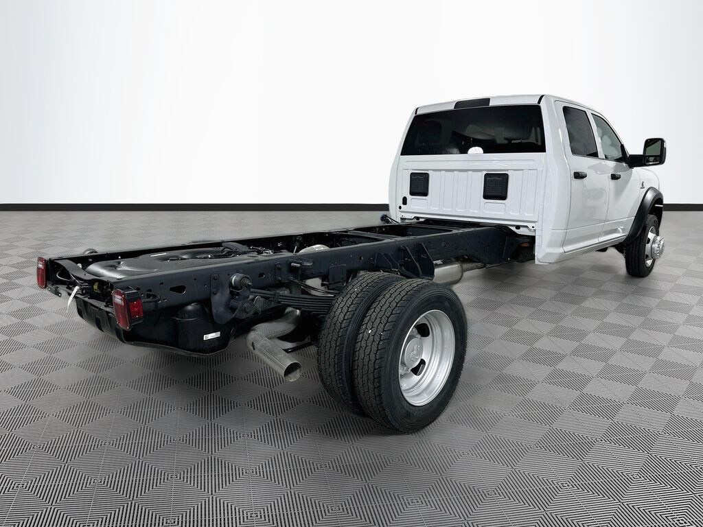 New 2026 Ram 5500 Chassis Cab Tradesman/Big Horn Truck Crew Cab