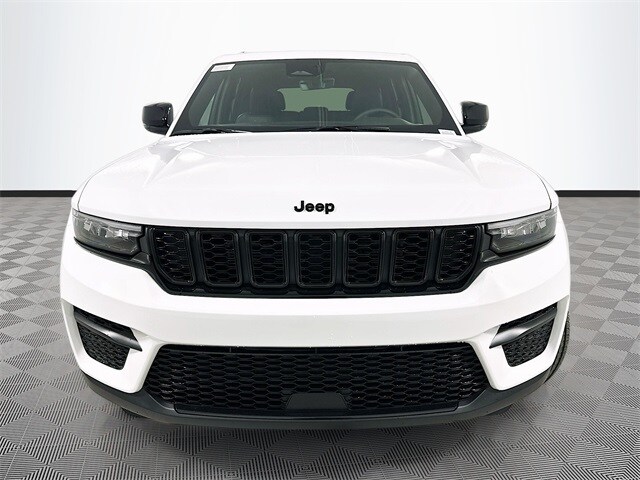 2025 Jeep Grand Cherokee Altitude X photo 2