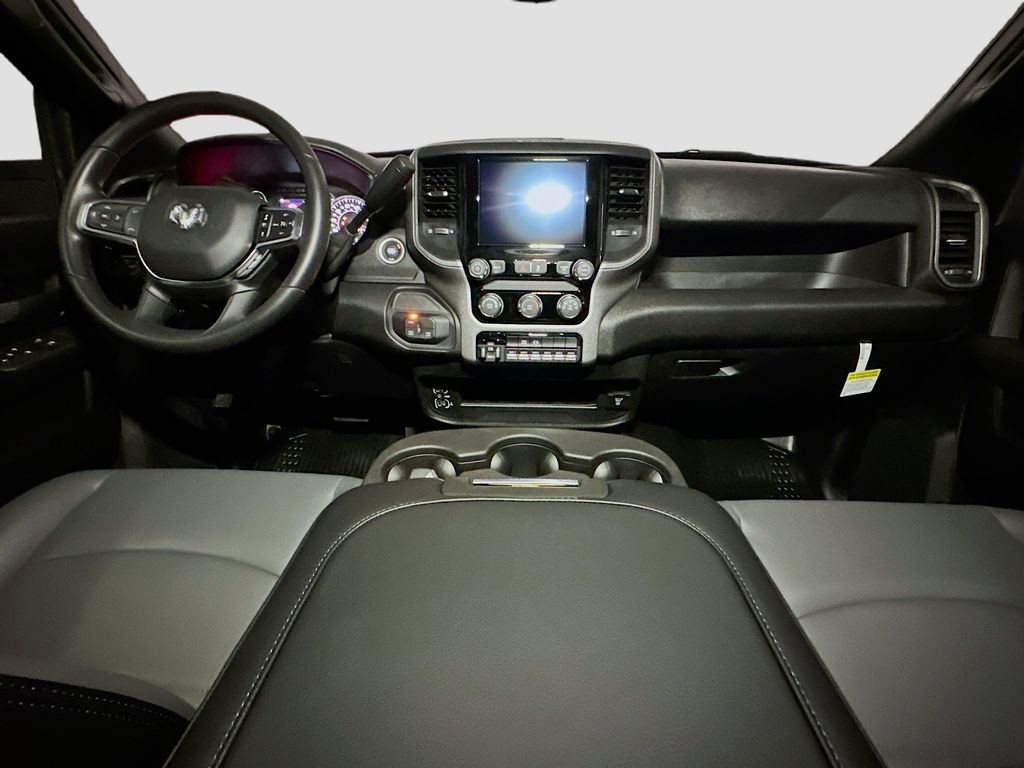 2026 RAM 3500 Tradesman - Photo 7
