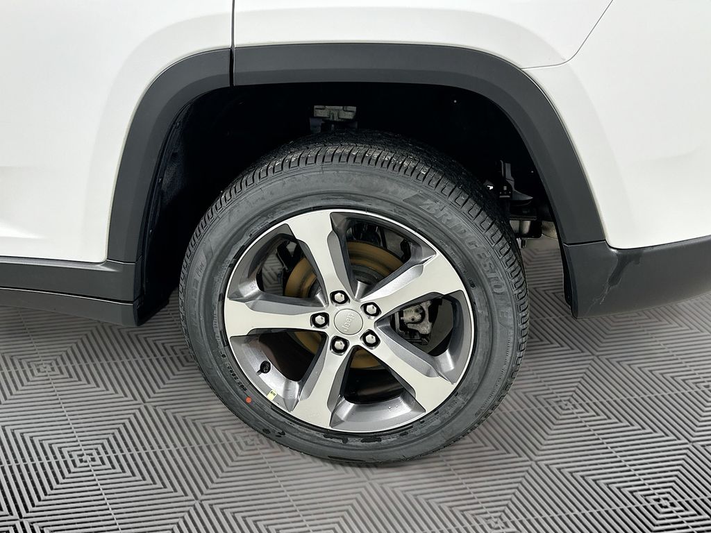 2026 Jeep Grand Cherokee Limited - Photo 16