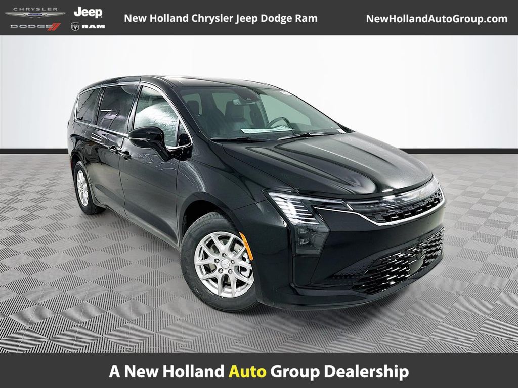 2027 Chrysler Pacifica Select's photo