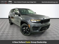 2025 Jeep Grand Cherokee Laredo SUV V-6 cyl