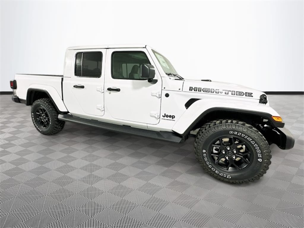 New 2025 Jeep Gladiator Sport Truck Crew Cab