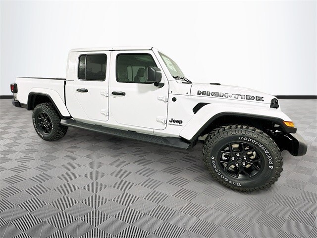 2025 Jeep Gladiator Sport photo 3