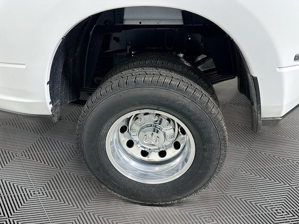 2026 RAM 3500 Tradesman - Photo 17