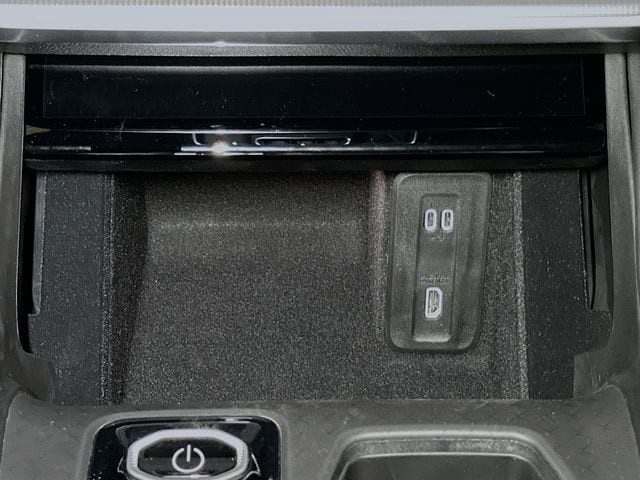 2025 Jeep Wagoneer S Launch Edition - Photo 10