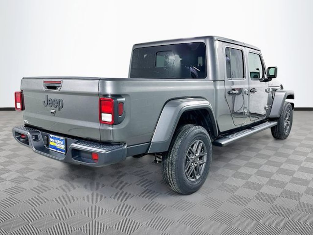 New 2026 Jeep Gladiator Sport Truck Crew Cab