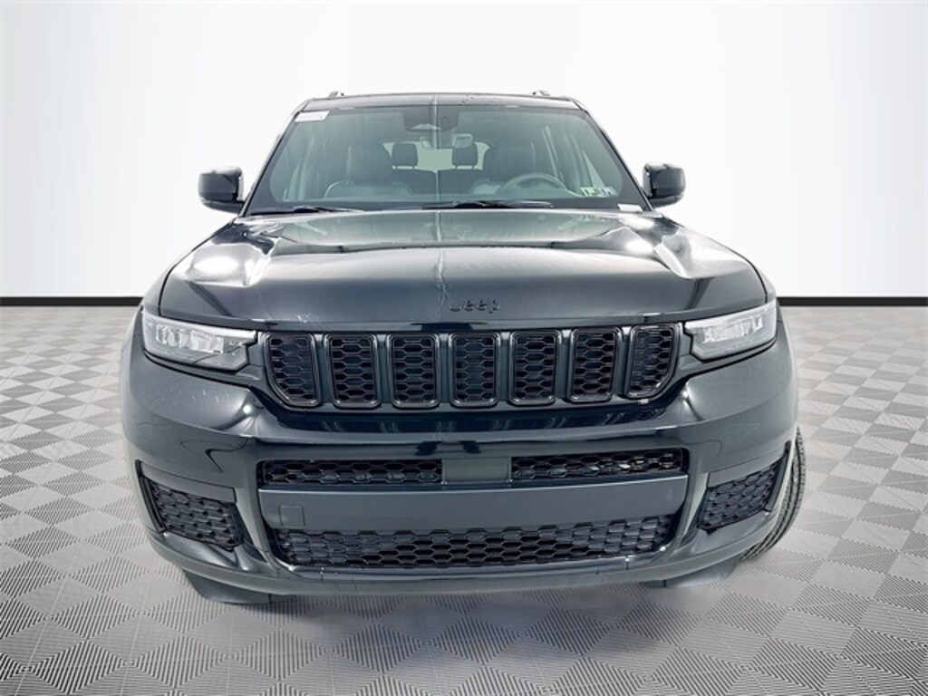 New 2025 Jeep Grand Cherokee L Laredo SUV