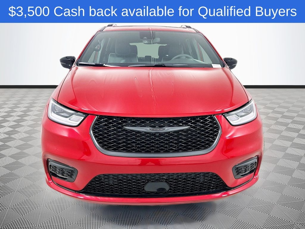 New 2026 Chrysler Pacifica Limited Van Passenger Van