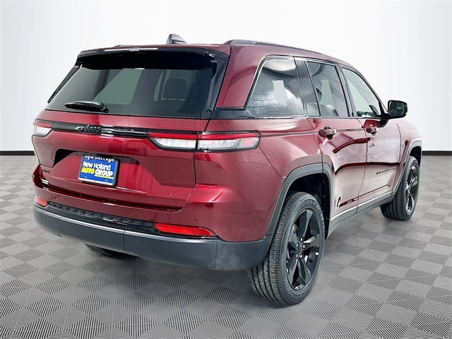 2025 Jeep Grand Cherokee Laredo Altitude X photo 4