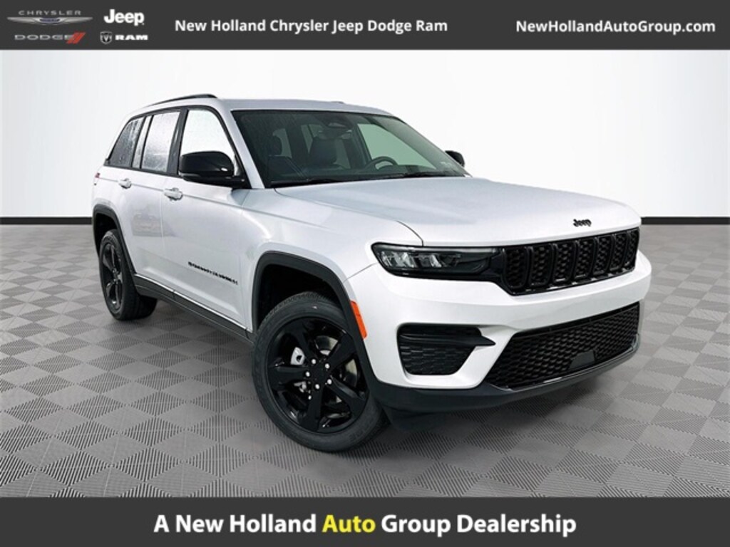 New 2025 Jeep Grand Cherokee Laredo SUV