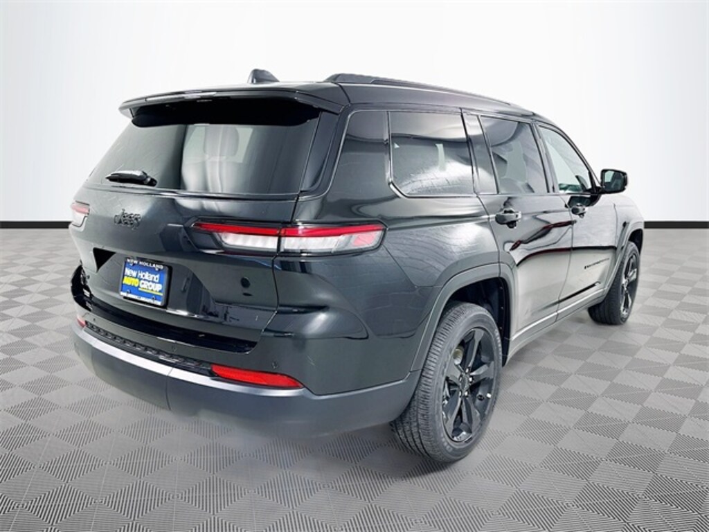 New 2025 Jeep Grand Cherokee L Laredo SUV