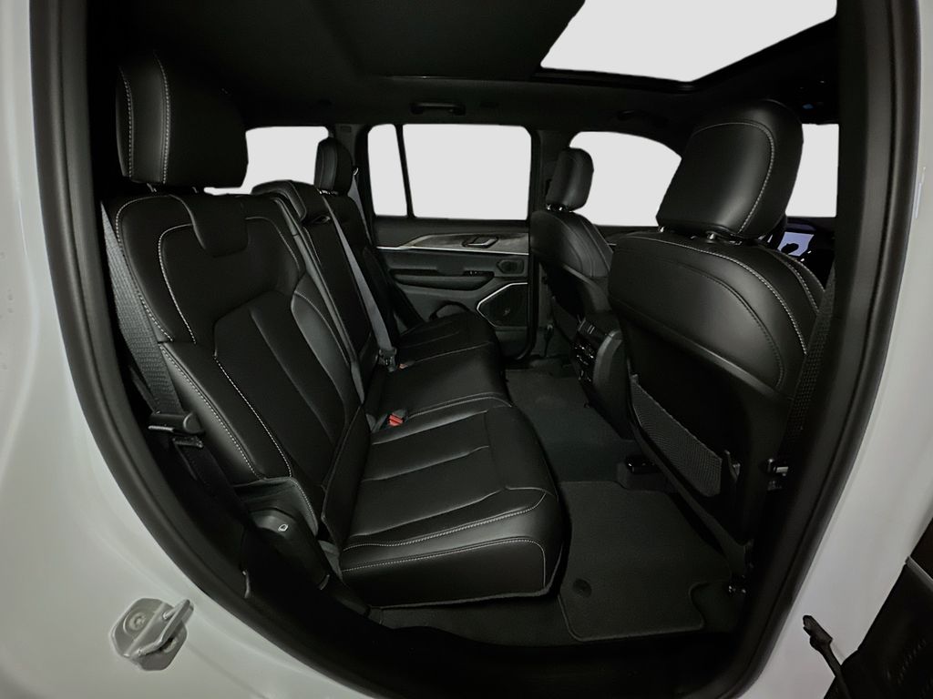 2026 Jeep Grand Cherokee Limited - Photo 32