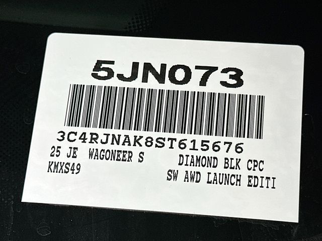 2025 Jeep Wagoneer S Launch Edition - Photo 17