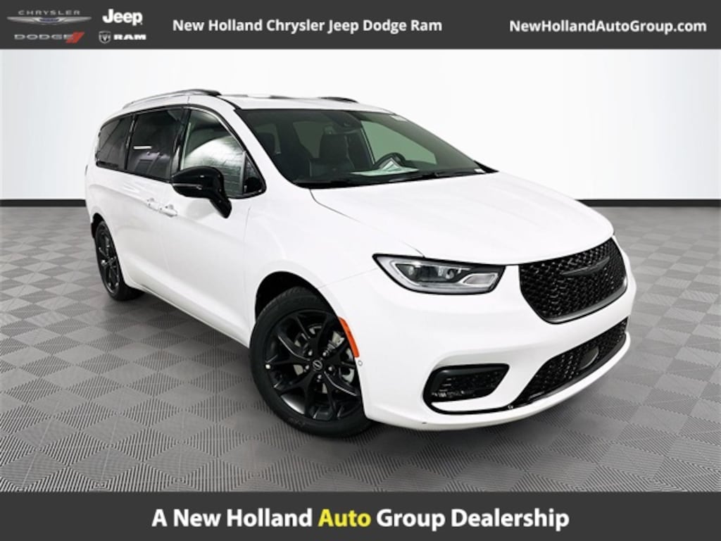 New 2026 Chrysler Pacifica Limited Van Passenger Van