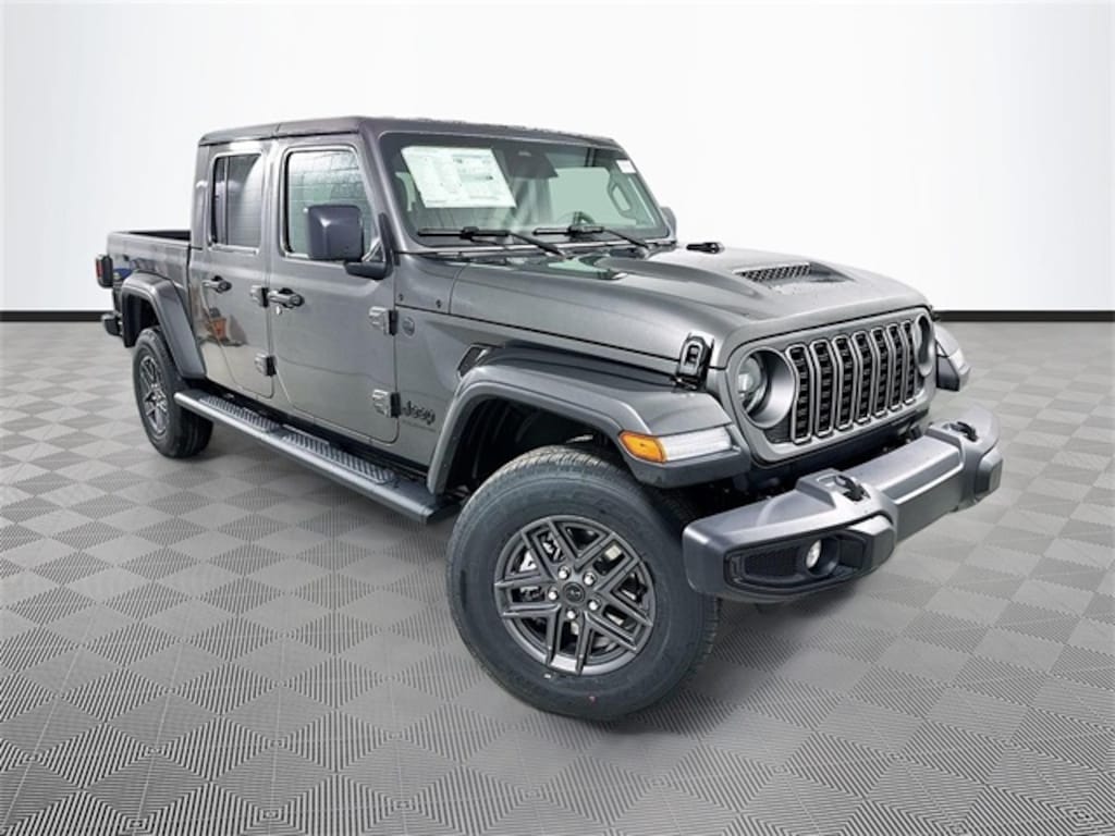 New 2026 Jeep Gladiator Sport Truck Crew Cab