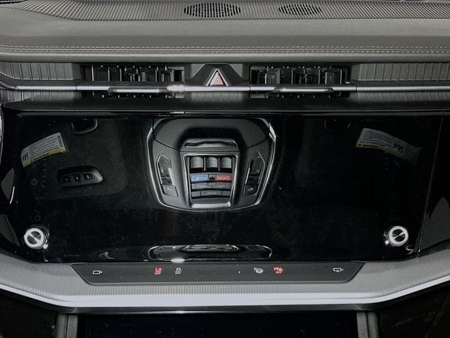 2025 Jeep Wagoneer S Launch Edition - Photo 8