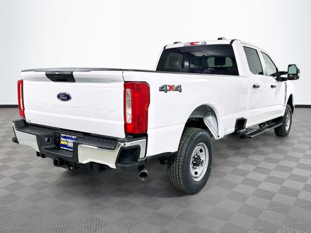 New 2026 Ford F-350 XL Truck Crew Cab