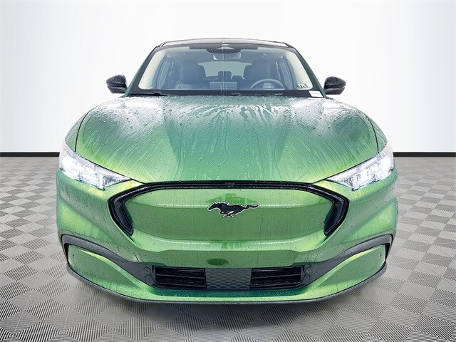 2025 Ford Mustang Mach-E Premium photo 2