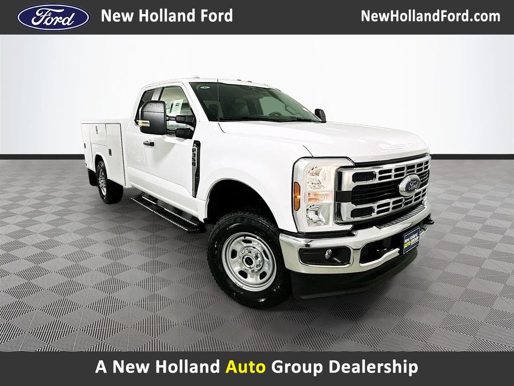 New 2026 Ford F-350 Chassis Truck Super Cab