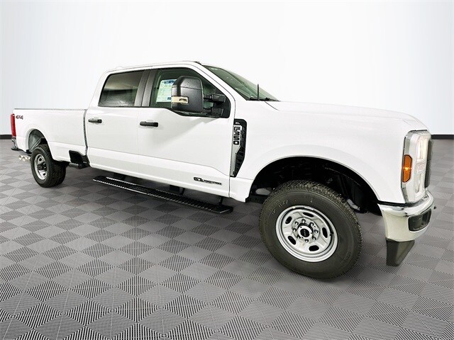 2026 Ford F-350 XL photo 2