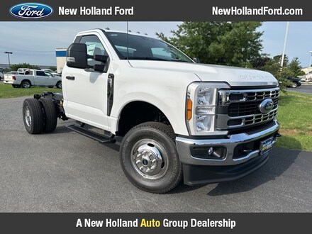 2024 Ford F-350 Chassis Truck Regular Cab V-8 cyl