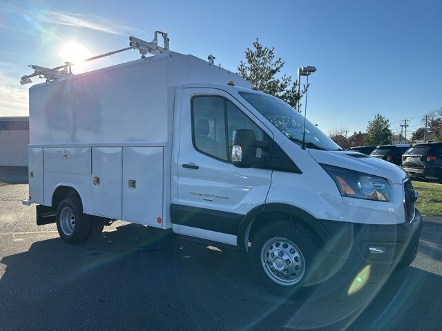 2024 Ford Transit photo 3