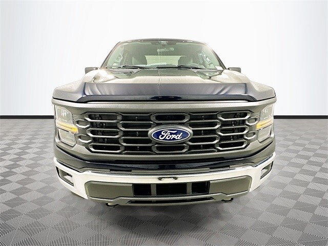 2025 Ford F-150 XL photo 2