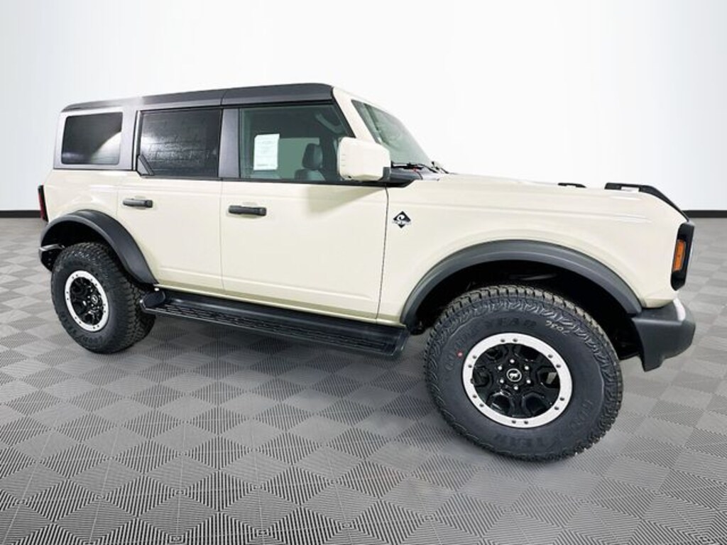 New 2026 Ford Bronco Outer Banks SUV