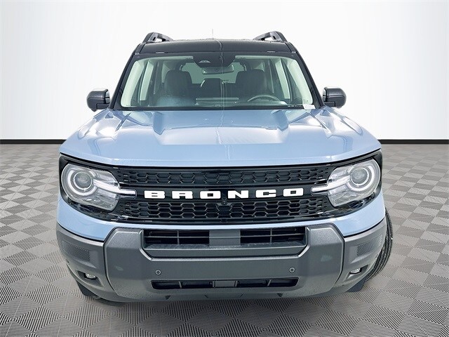 2025 Ford Bronco Sport Outer Banks photo 2