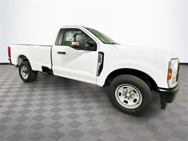 2026 Ford F-350 XL photo 3