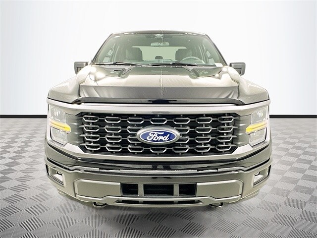 2025 Ford F-150 STX photo 2