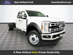 2025 Ford F-550 Chassis Truck Super Cab V-8 cyl