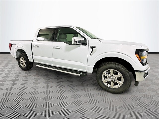 2025 Ford F-150 XLT photo 3