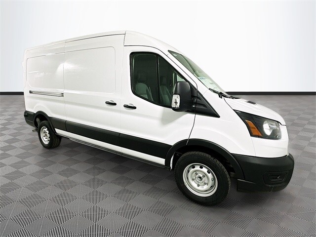2025 Ford Transit photo 3