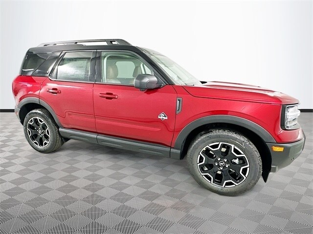 2025 Ford Bronco Sport Outer Banks photo 3