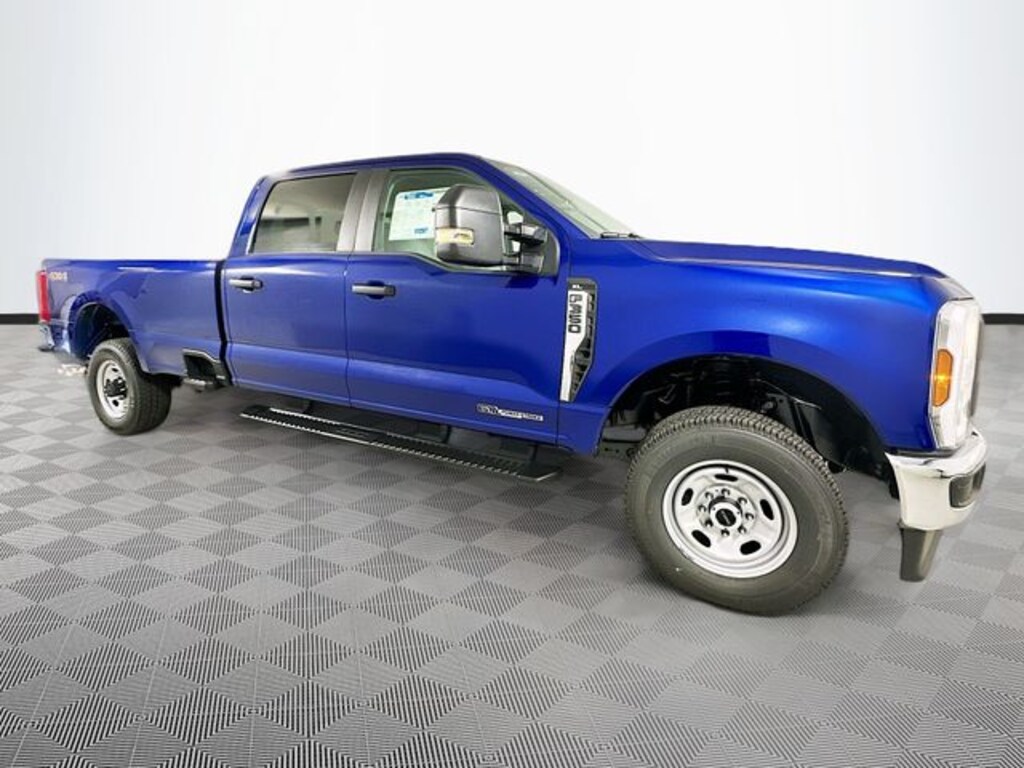 New 2026 Ford F-350 XL Truck Crew Cab
