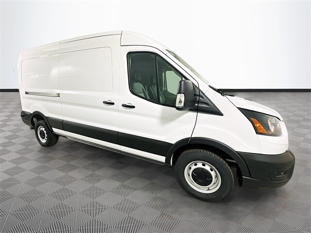 2025 Ford Transit photo 3
