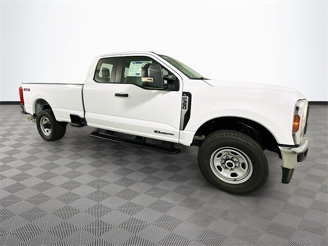 2026 Ford F-350 XL photo 3